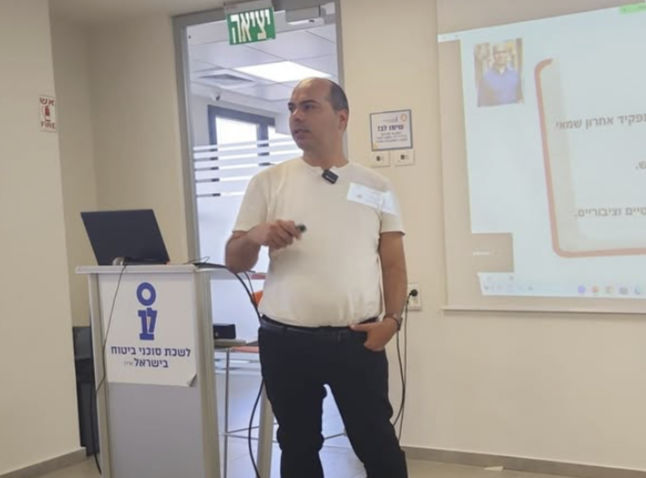 ספי סבאג בכנס סוכני ביטוח בישראל